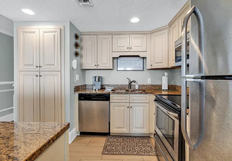 1210 N Waccamaw Dr #901 — Photo 15