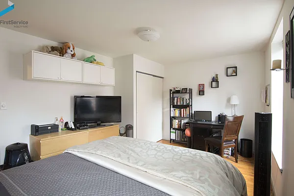 Rented by FirstService Realty (legacy) | media 9