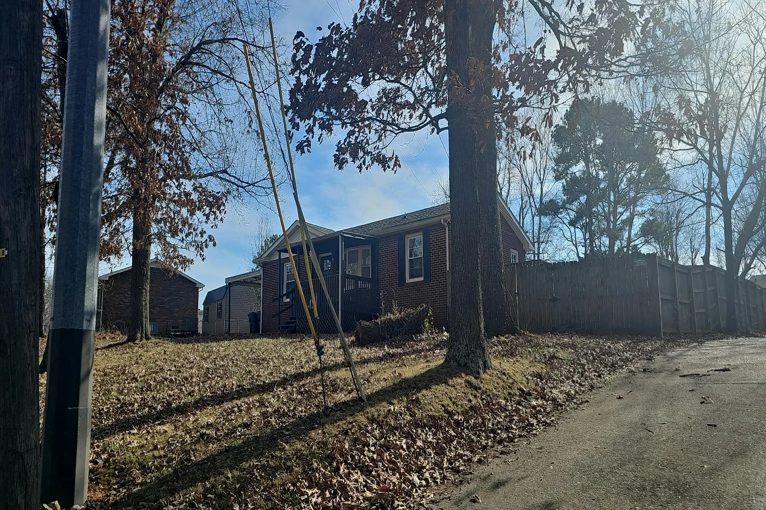 290 Lafayette Rd photo 1