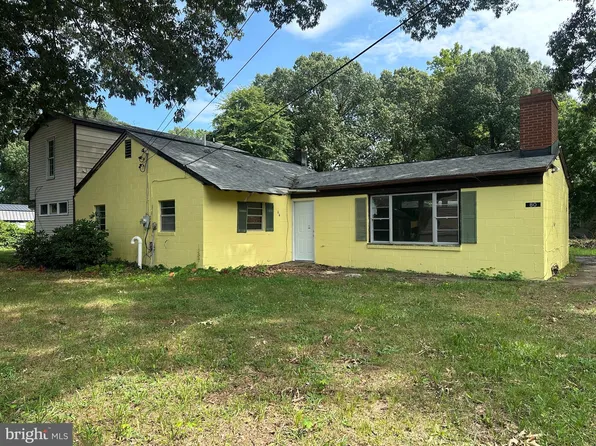 80 Westmoreland Dr, Colonial Beach, VA 22443