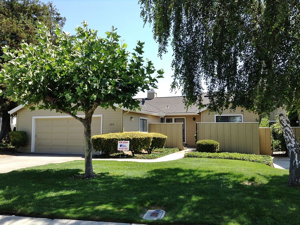 1st image of 699 Helen Dr