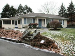 20 Winding Ln, Vestal, NY 13850