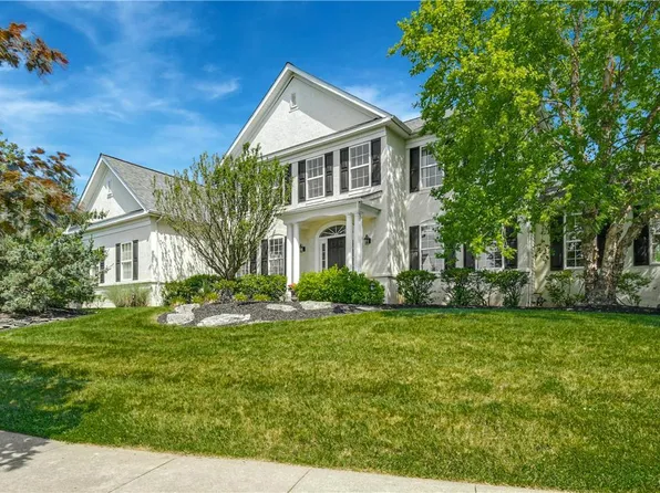 2548 Chardonnay Dr, Macungie, PA 18062