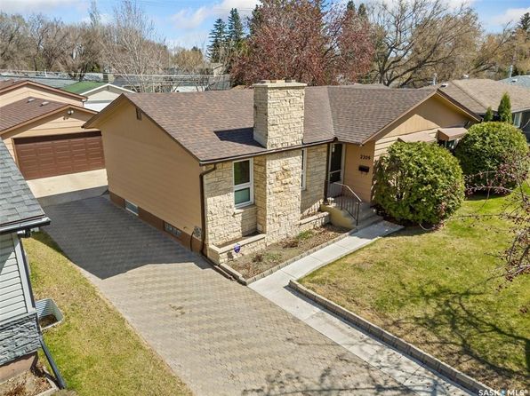 2209 Cumberland AVENUE S, Saskatoon, SK S7J 1Z4