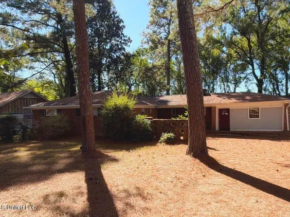 351 Elms Court Cir, Jackson, MS 39204