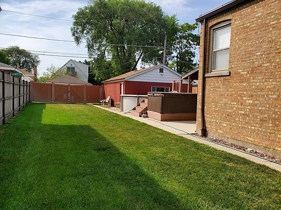 5th image of 6212 S Neenah Ave