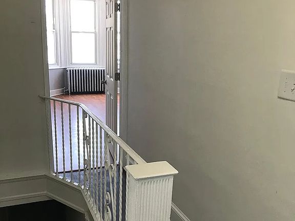 Stairway/ Hallway