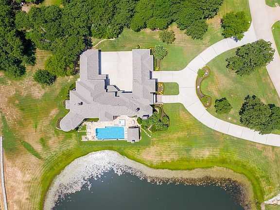 4th image of 1216 Saddlebrook Way