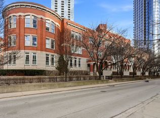 501 N Kingsbury St APT G, Chicago, IL 60654