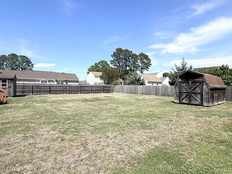 509 Bowling Green Ct — Photo 29