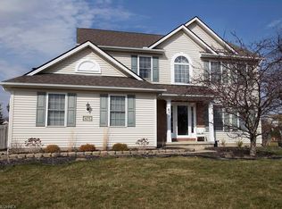 675 W Sturbridge Dr, Medina, OH 44256