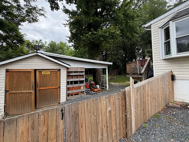 4905 Fox St — Photo 3