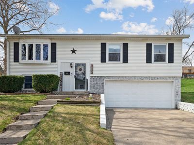 2231 Graham Cir, Dubuque, IA, 52002