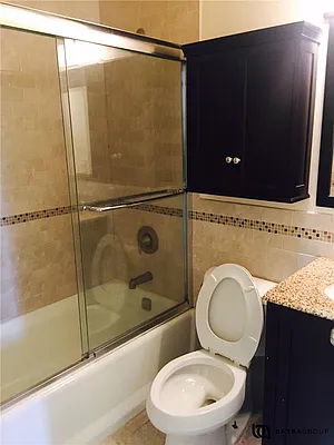 Rented by Batra Group Inc | media 11