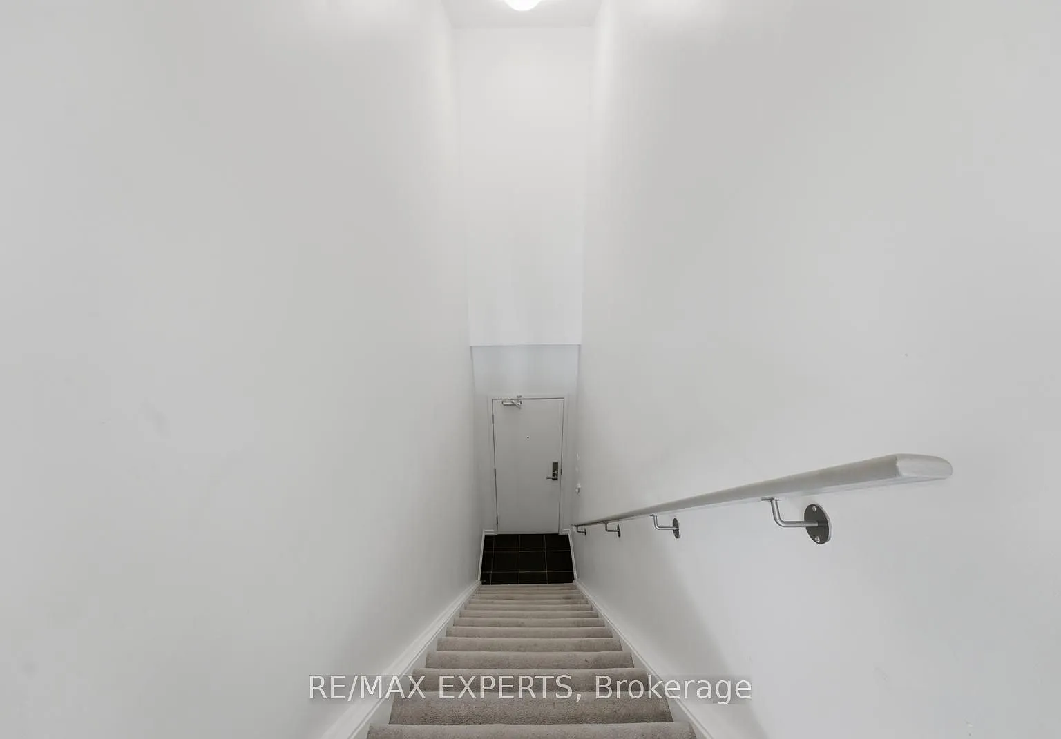 2 bed, $2,800 — Photo 4
