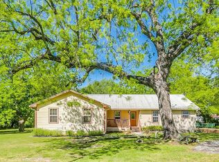 1303 Van Zandt Rd, Glen Rose, TX 76043