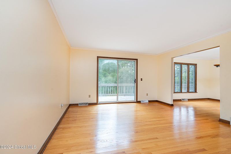 4th image of 2126 Orchard Park Drive
