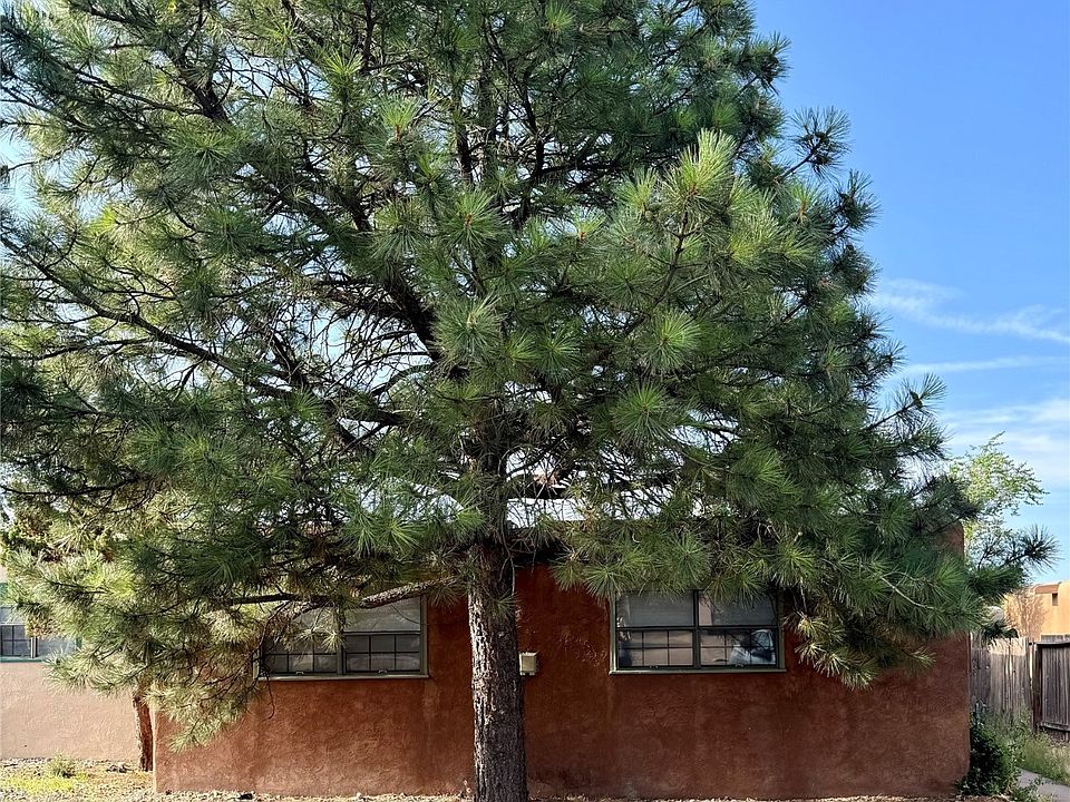 1st image of 1873 Calle Quedo APT B