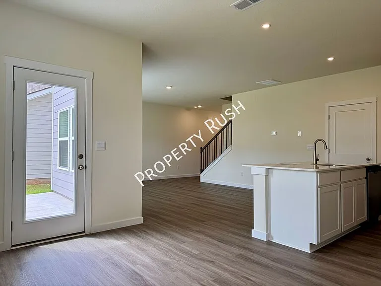 7535 Bendire Loop — Photo 17