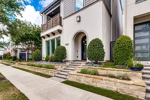 7820 Merit Ln Photo 1