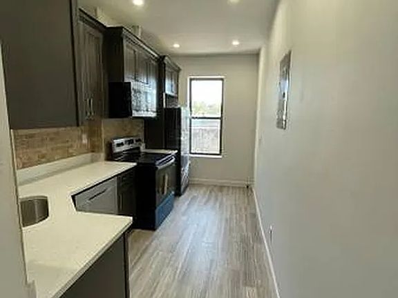 5th image of 1697 Nostrand Ave #5N