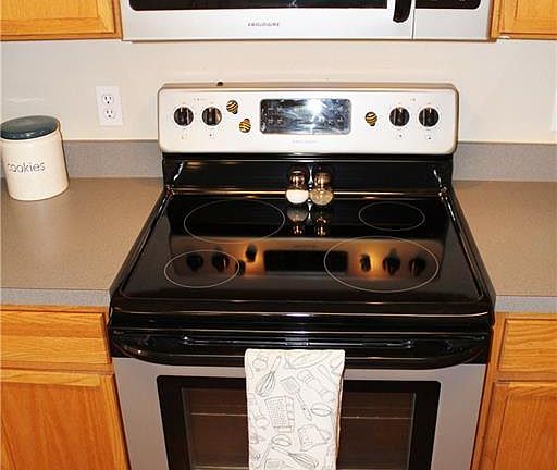 4th image of 2312 Shadabury Dr