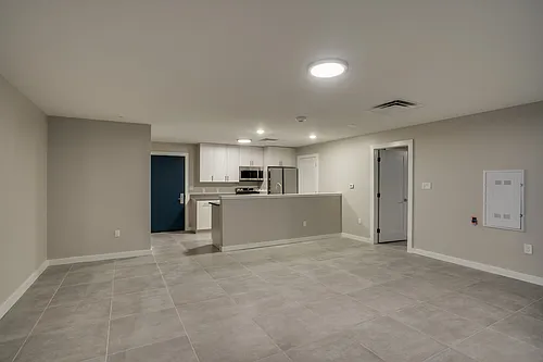708 8th St #23 Photo 1