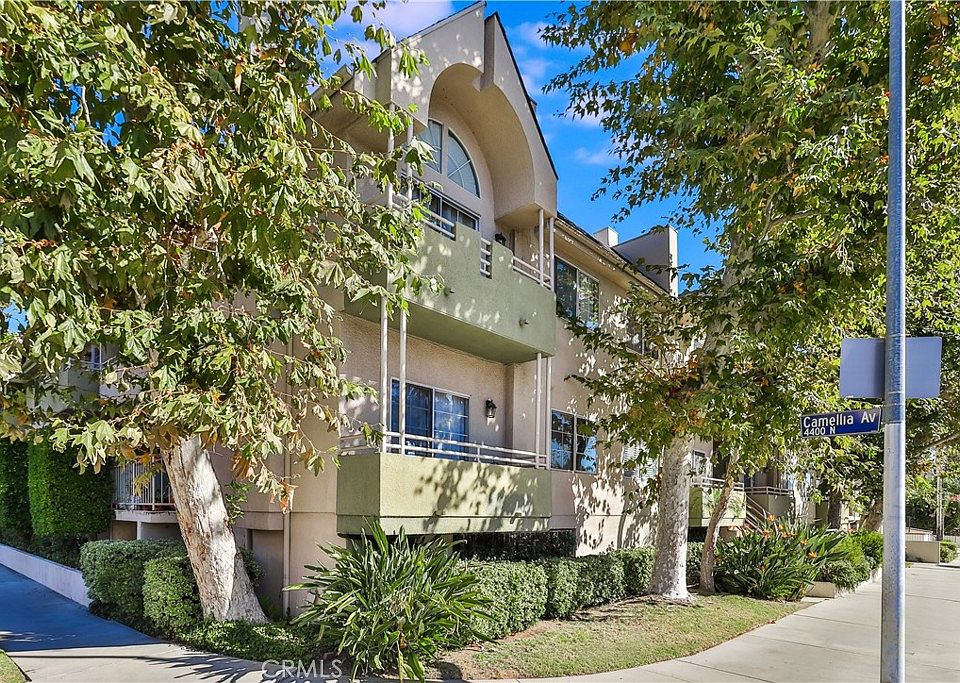 1st image of 11485 Moorpark St Unit 3