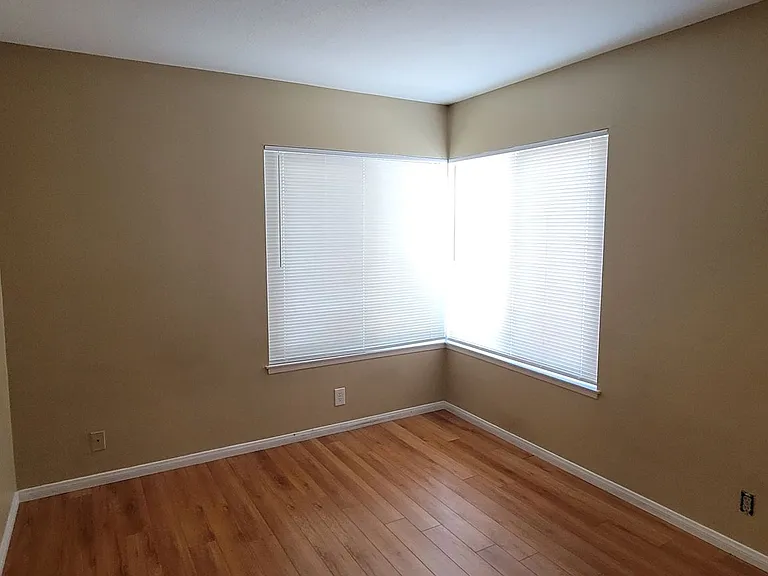 1017 Quiet Creek Ln — Photo 17