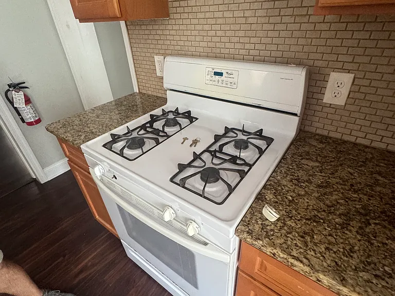 131 Claremont Ave #1F — Photo 3