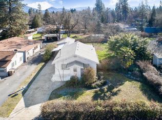 519 NW Savage St, Grants Pass, OR