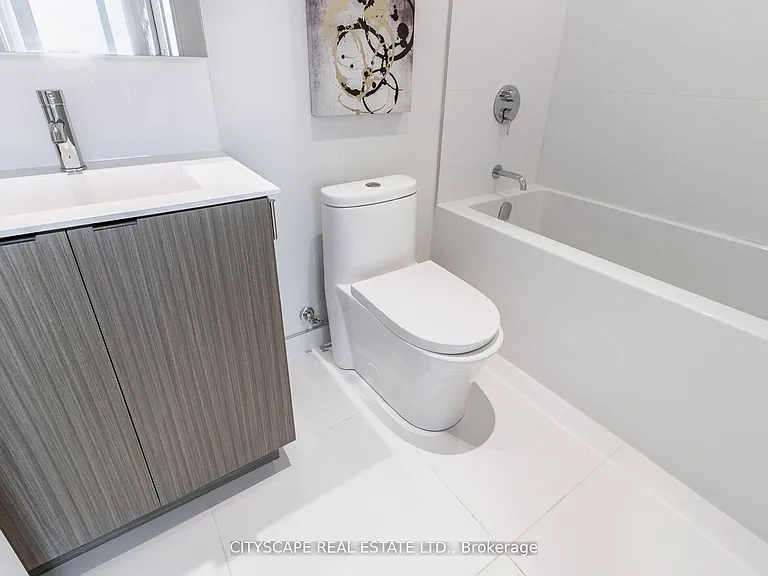 20 Edward St N #1302 — Photo 20