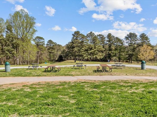 305 Masters Way, Dickson, TN 37055
