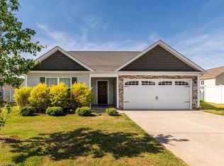 304 Anaconda Trl, Mebane, NC 27302