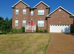 140 Fieldcrest Cir, Hendersonville, TN 37075