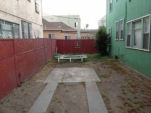 2nd image of 638 E 8th St