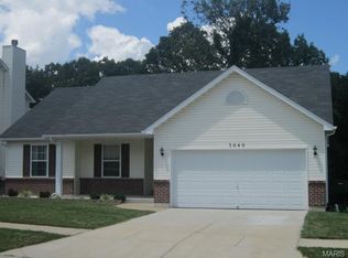 3040 Timber View Dr, High Ridge, MO 63049