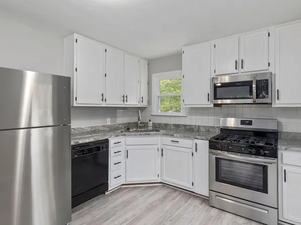 2536 Laclede Station Rd, Saint Louis, MO 63143