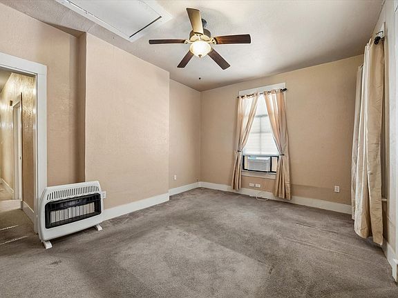 3rd image of 910 32nd St