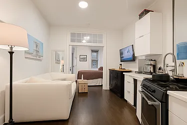 109 Saint Mark's Place