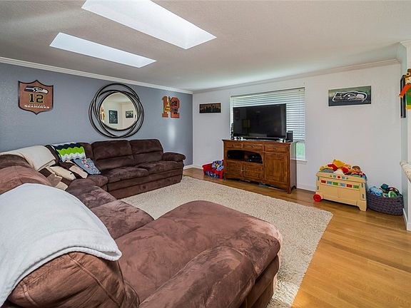3rd image of 7219 66th Ave NE