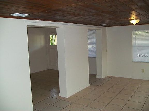 3rd image of 509 Norfolk Cir