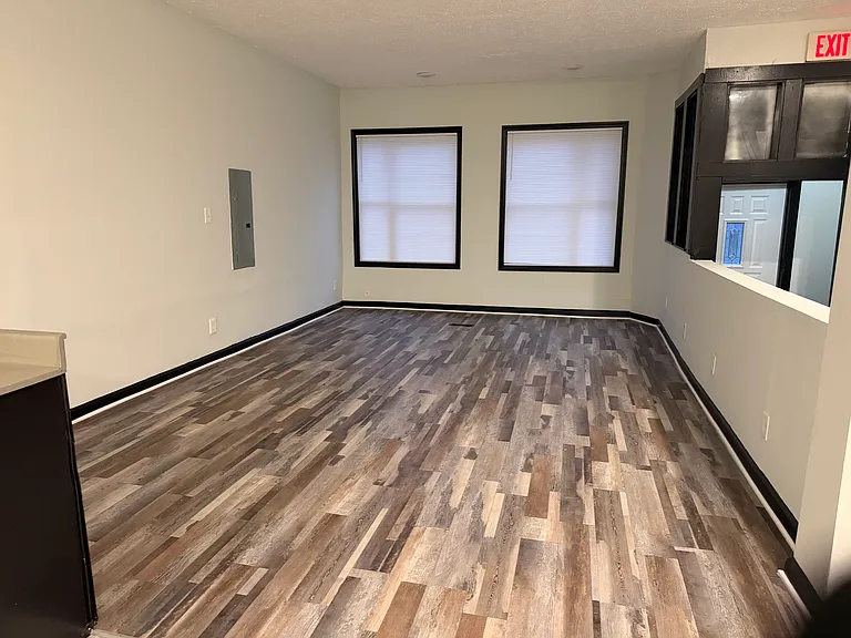 495 Emerson St #1 — Photo 2