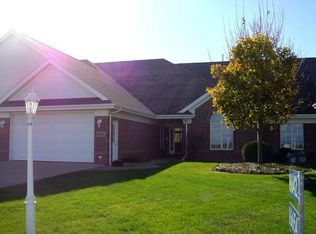 16642 Thunder Ridge Dr, Peosta, IA 52068