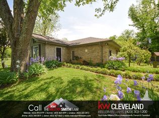 613 Old Riceville Rd, Athens, TN 37303