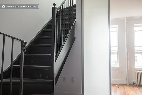 Rented by Compass | media 43