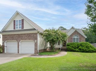 165 Chestnut Dr, Raeford, NC 28376