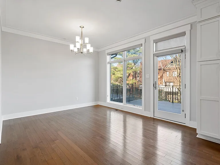 114 Reizenstein Way — Photo 4