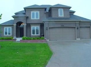 2130 NE Sparta Dr, Blue Springs, MO 64014