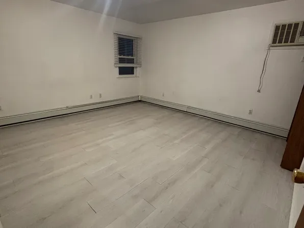 (undisclosed Address), Bethpage, NY 11714